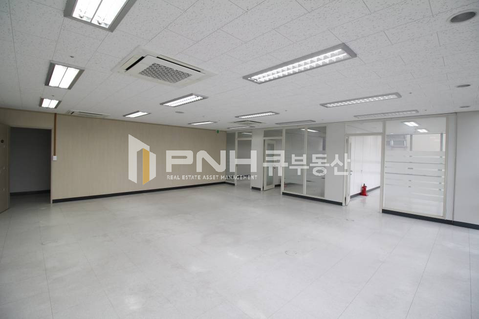 경기 안양동안구 호계동 호계동 대형사옥내 전용36평 가성비 좋은 깔끔한 사무실임대 월세 매물번호 10530 사진 3