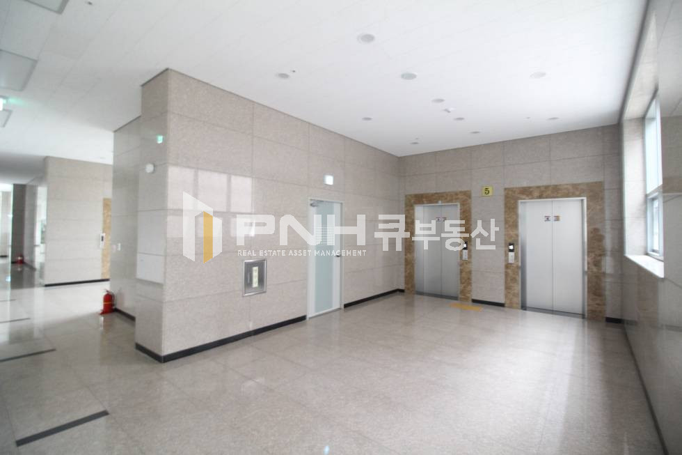 경기 안양동안구 호계동 범계역 신축 전용62평 내부 깔끔 추천사무실 월세 매물번호 10539 사진 7