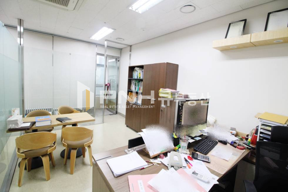 경기 안양동안구 관양동 평촌역 초역세권 전용9평 신축 룸1 시설 좋고 예쁜 소형 사무실임대 월세 매물번호 10547 사진 3