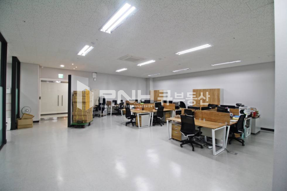 경기 안양동안구 관양동 평촌하이필드 전용 발코니확장 약50평 인테리어 룸3 탕비실 풀인테리어 사무실 월세 매물번호 10569 사진 5