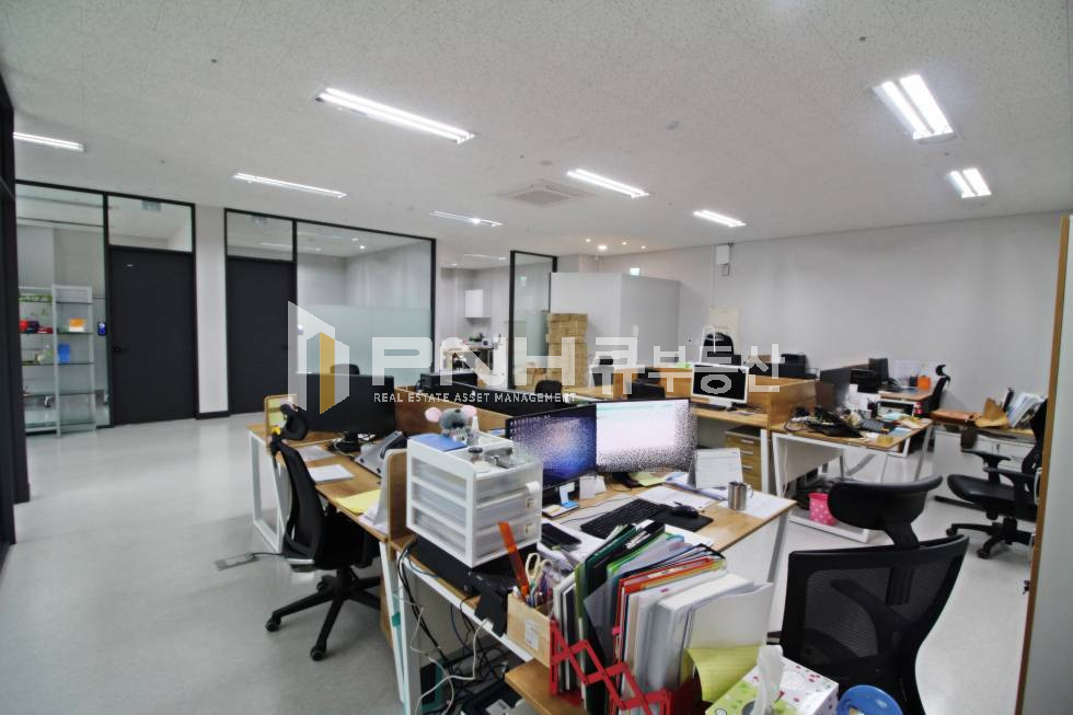 경기 안양동안구 관양동 평촌하이필드 전용 발코니확장 약50평 인테리어 룸3 탕비실 풀인테리어 사무실 월세 매물번호 10569 사진 9