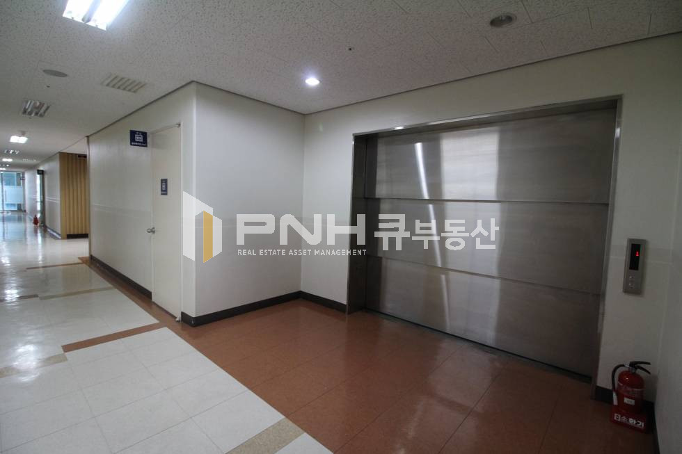경기 안양동안구 관양동 평촌지식산업센터 룸3 냉난방기 풀인테리어 사무실임대 월세 매물번호 10565 사진 9