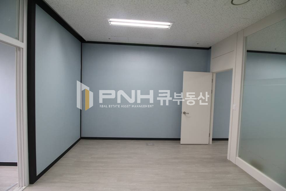 경기 의왕시 포일동 인덕원IT밸리 풀인테리어 전용19평 룸1 베란다 갖춘 사무실 월세 매물번호 10503 사진 7