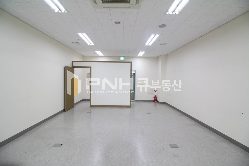 경기 안양동안구 관양동 평촌스마트베이 룸1, 창고1 갖춘 전용20평 사무실 추천 월세 매물번호 10491 사진 5