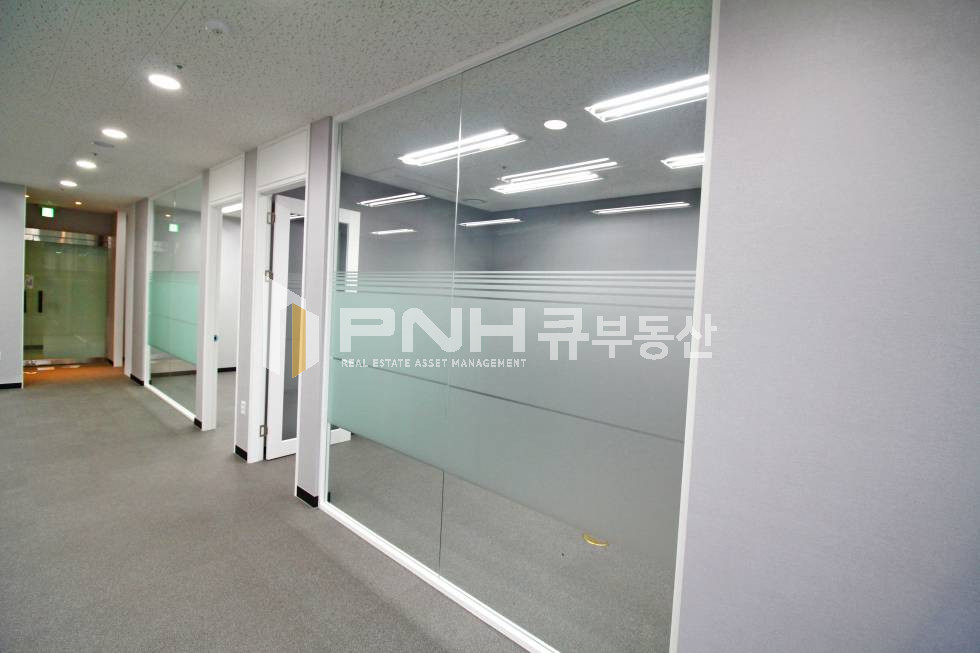 경기 의왕시 초평동 에이스청계타워 전용28평 인테리어룸2 월세 매물번호 10321 사진 6