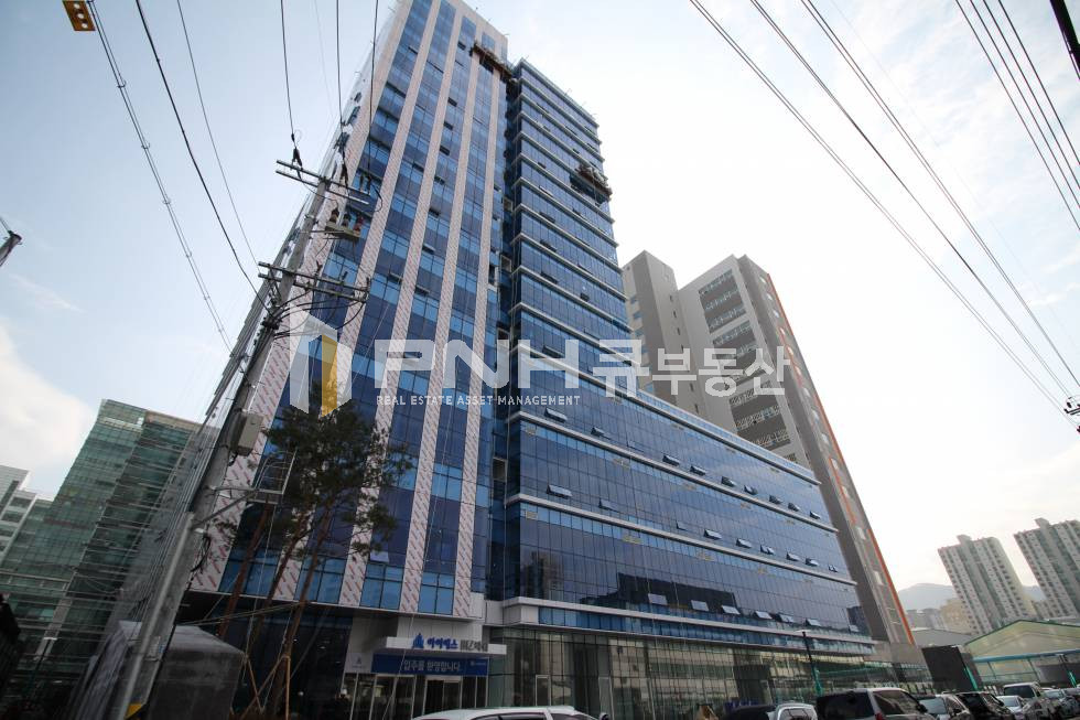 경기 안양동안구 평촌동 아이에스비즈타워 17평 코너 양창 A급사무실 월세 매물번호 10300 사진 1