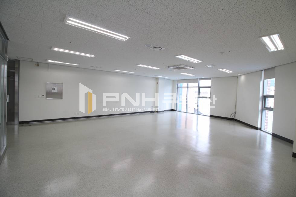 경기 안양동안구 관양동 평촌역 역세권 w에이스타워 전용24평 코너호실 사무실 냉난방기유 월세 매물번호 10590 사진 3