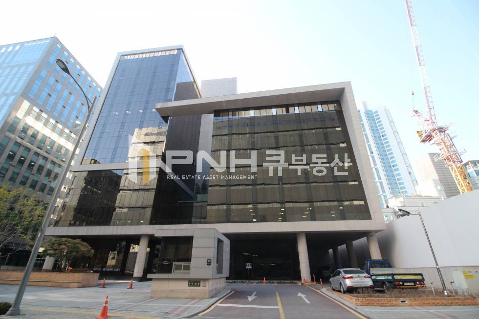 경기 안양동안구 관양동 평촌스마트스퀘어 전용200평 사무실 추천 평촌역 초역세권 사옥 월세 매물번호 10586 사진 1