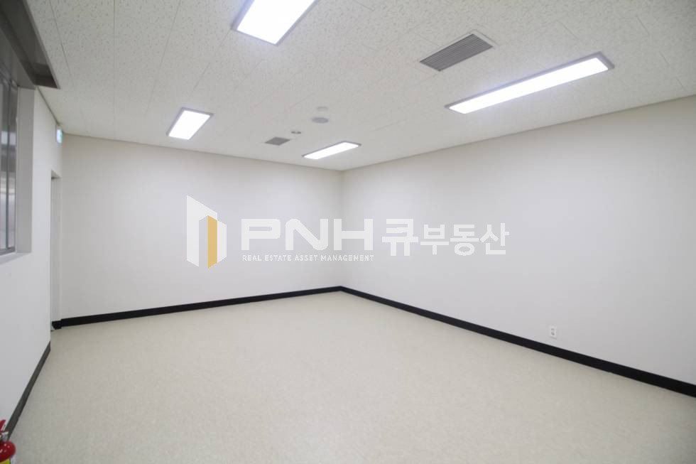 경기 안양동안구 관양동 평촌스마트스퀘어 전용200평 사무실 추천 평촌역 초역세권 사옥 월세 매물번호 10586 사진 5