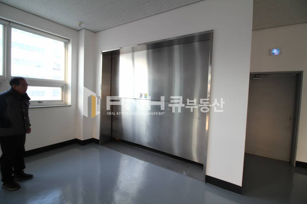 경기 군포시 금정동 금정역 초역세권 전용300평 월세 매물번호 10592 사진 2