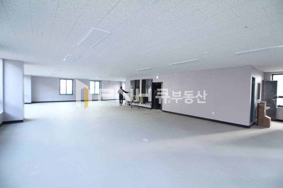 경기 안양동안구 관양동 인덕원역 역세권 신축 전용52평 층전체 3개층사용시 156평도 임대가능 !! 월세 매물번호 10597 사진 4