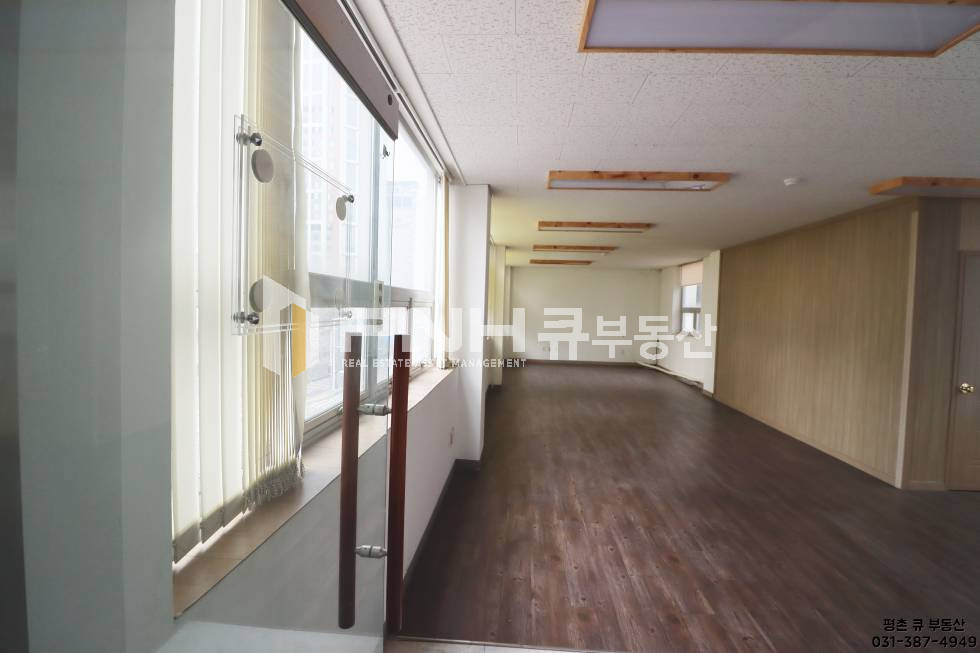 경기 안양동안구 관양동 평촌초역세권 소형사무실 전용 18평 월세 매물번호 10598 사진 1