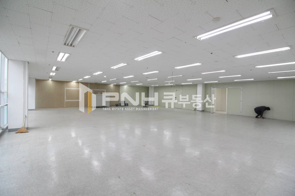경기 안양동안구 호계동 금정역 초역세권 전용71평 가성비 좋은 사무실 추천 월세 매물번호 10601 사진 2