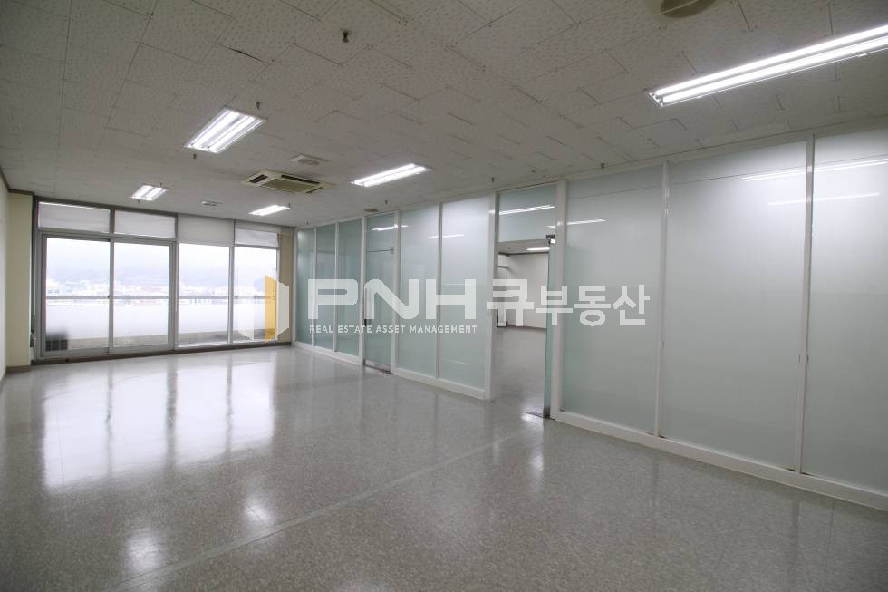 경기 안양동안구 관양동 인덕원역 지식산업센터 전용84평 룸3개 대형평수 저렴한 사무실 임대 월세 매물번호 10602 사진 6