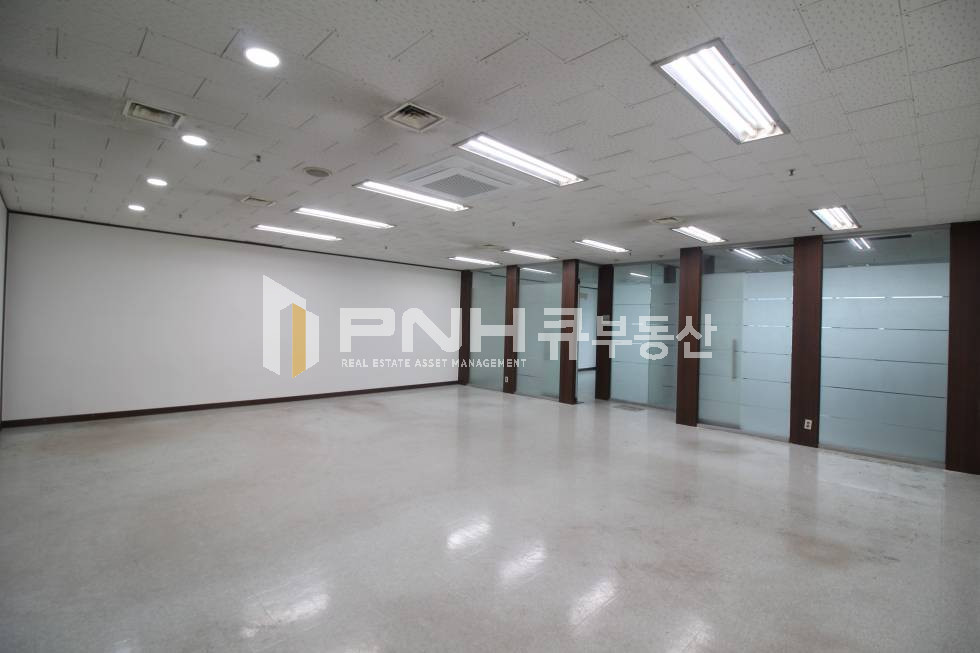 경기 안양동안구 관양동 인덕원역 지식산업센터 전용84평 룸3개 대형평수 저렴한 사무실 임대 월세 매물번호 10603 사진 4