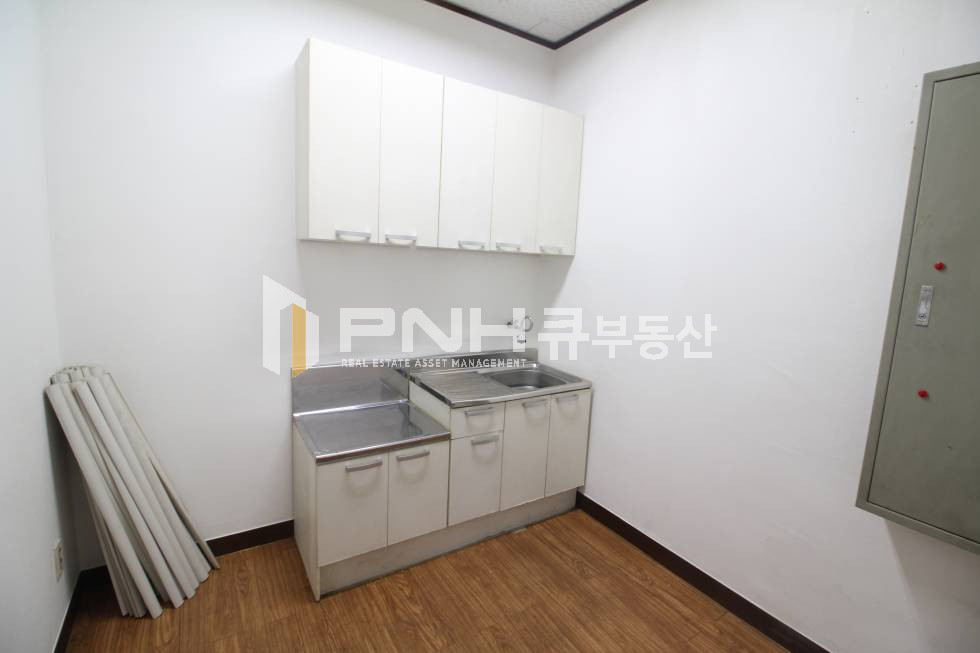 경기 안양동안구 관양동 인덕원역 지식산업센터 전용84평 룸3개 대형평수 저렴한 사무실 임대 월세 매물번호 10603 사진 8