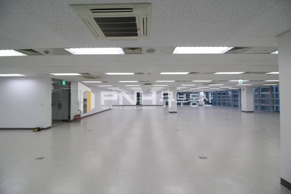 경기 과천시 중앙동 과천정부청사역 역세권 전용295평 대형평수 고급형사옥 내 사무실 임대 월세 매물번호 10604 사진 5