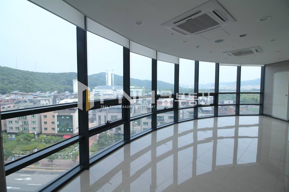 경기 안양만안구 석수동 광명역 전용330평 사옥 내 대형사무실 월세 매물번호 10616 사진 2