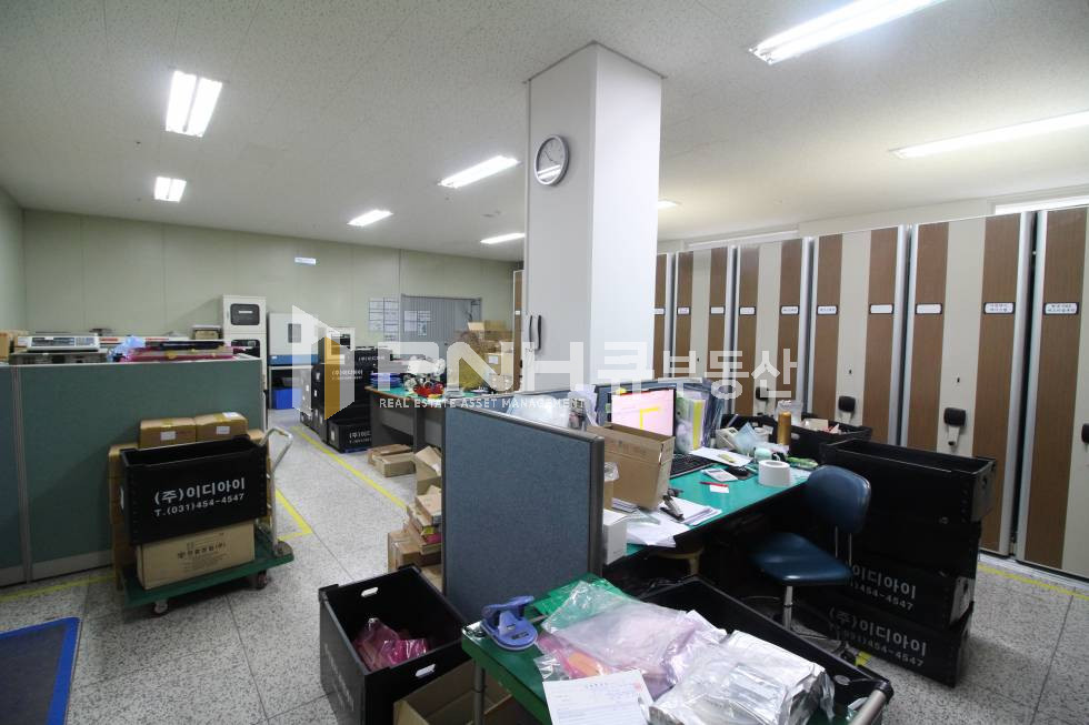 경기 안양동안구 관양동 평촌스마트스퀘어 단지내 전용340평 사무실,연구소,공장 추천 월세 매물번호 10621 사진 3