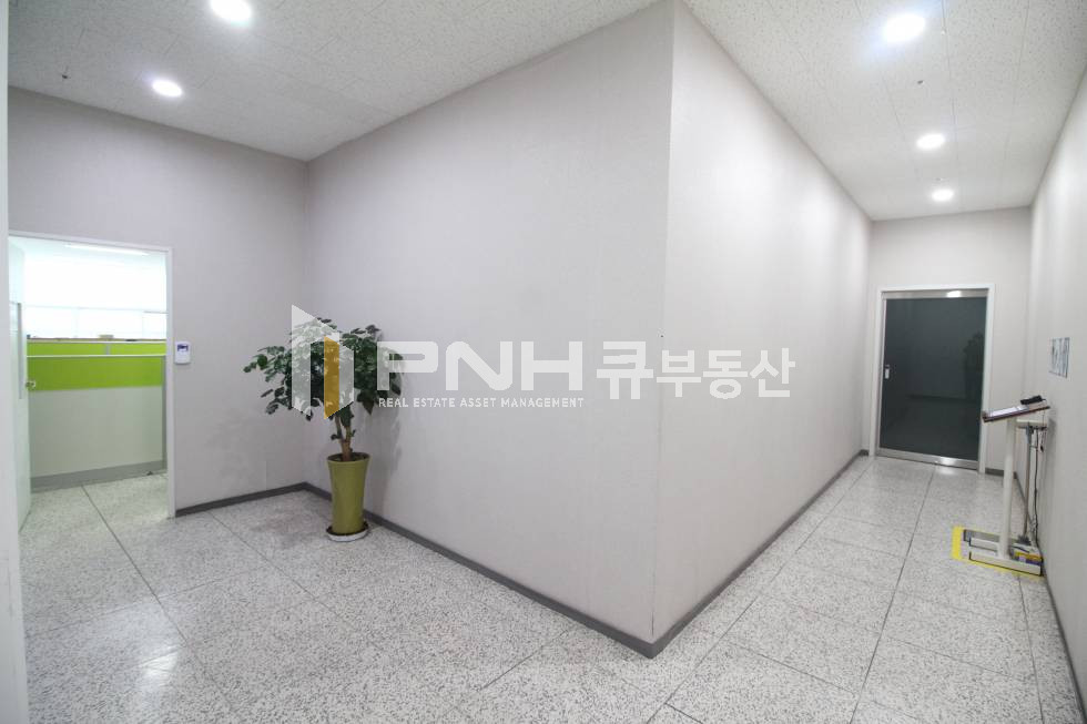 경기 안양동안구 관양동 평촌스마트스퀘어 단지내 전용340평 사무실,연구소,공장 추천 월세 매물번호 10621 사진 4