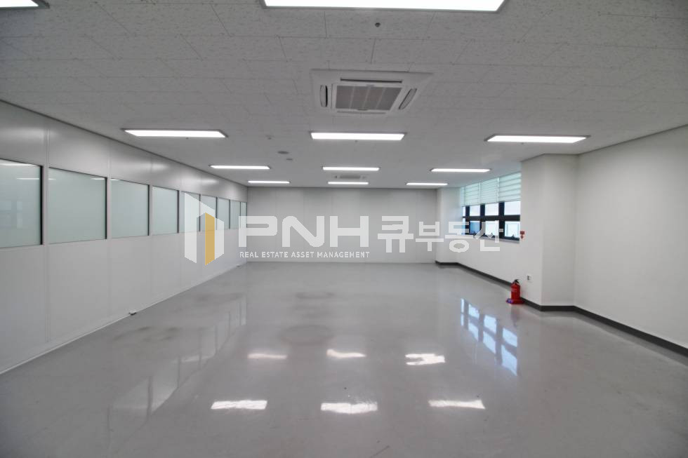경기 안양만안구 석수동 KTX광명역 역세권 전용24평 중소규모 사옥 내 사무실 임대추천 월세 매물번호 10629 사진 1