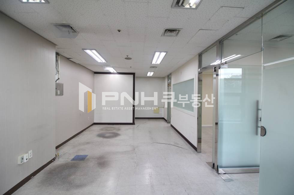 경기 안양동안구 관양동 평촌역 역세권 룸2 인테리어 A급 사무실 월세 매물번호 10361 사진 4