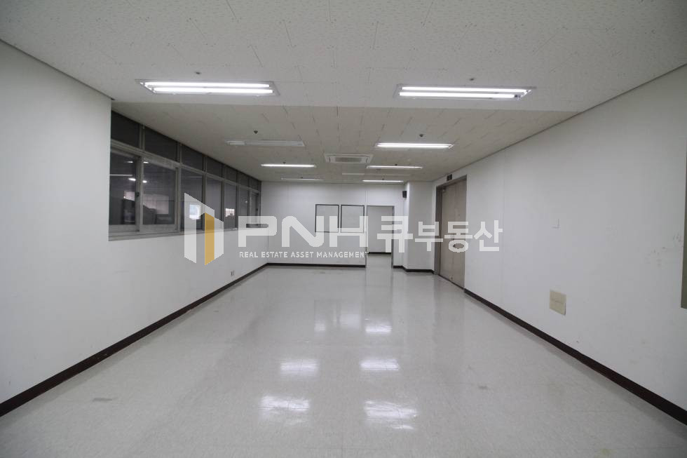 경기 안양동안구 관양동 인덕원역 전용25평 주차장연결 창고 또는 사무실 추천임대 월세 매물번호 10634 사진 1
