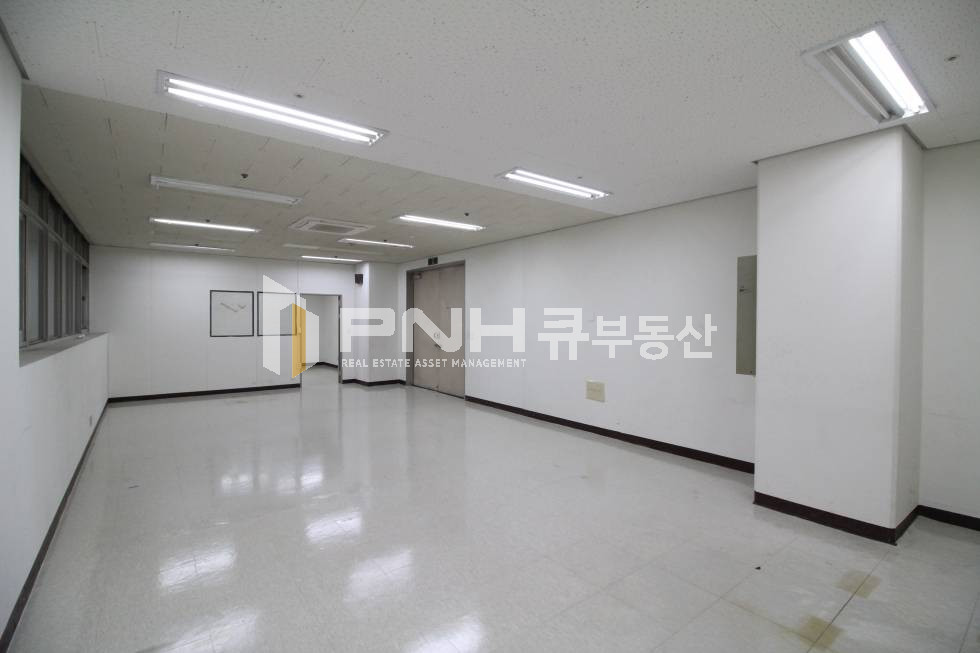 경기 안양동안구 관양동 인덕원역 전용25평 주차장연결 창고 또는 사무실 추천임대 월세 매물번호 10634 사진 3