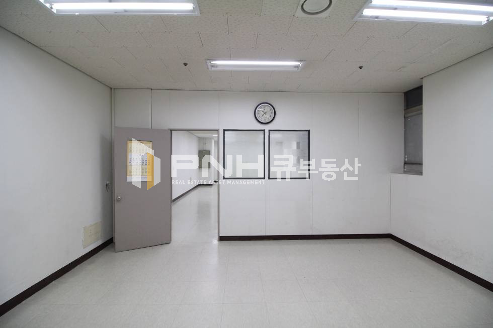 경기 안양동안구 관양동 인덕원역 전용25평 주차장연결 창고 또는 사무실 추천임대 월세 매물번호 10634 사진 7