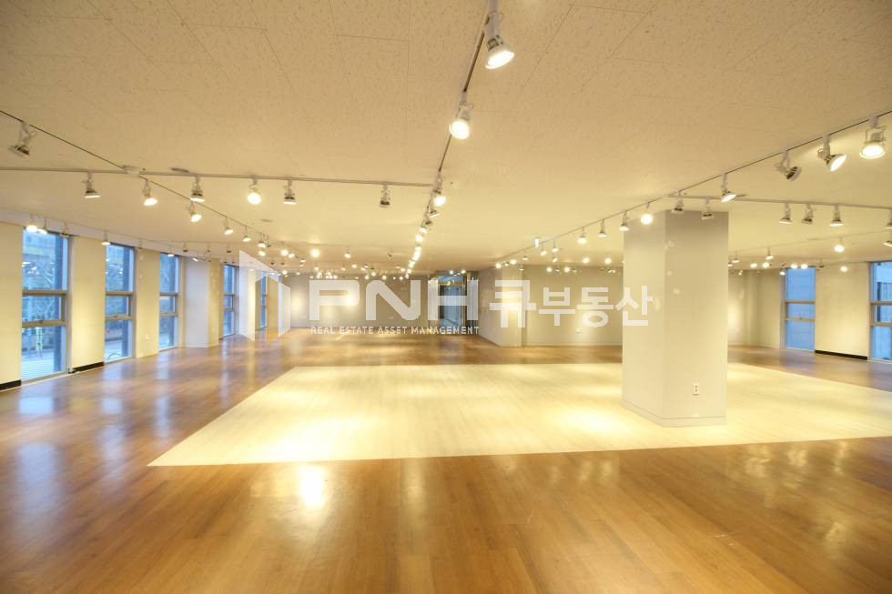 경기 안양동안구 관양동 평촌역 역세권 노출성 좋은 전용98평 상가 또는 매장 추천임대 월세 매물번호 10633 사진 6