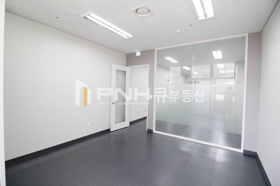 경기 의왕시 포일동 인덕원역 인근 전용17평 룸1, 냉난방기, 베란다 풀인테리어 사무실임대 월세 매물번호 10639 사진 7