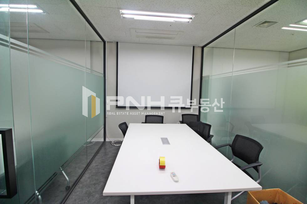 경기 안양동안구 관양동 인테리어 A급 전용58평 룸4 고급형 사무실 월세 매물번호 10367 사진 4