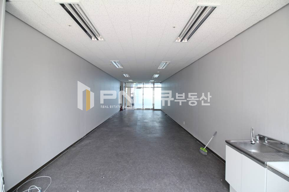 경기 안양동안구 관양동 평촌역 신축 초역세권 전용17평 간판 설치 가능한 근생 사무실 추천 월세 매물번호 10662 사진 5