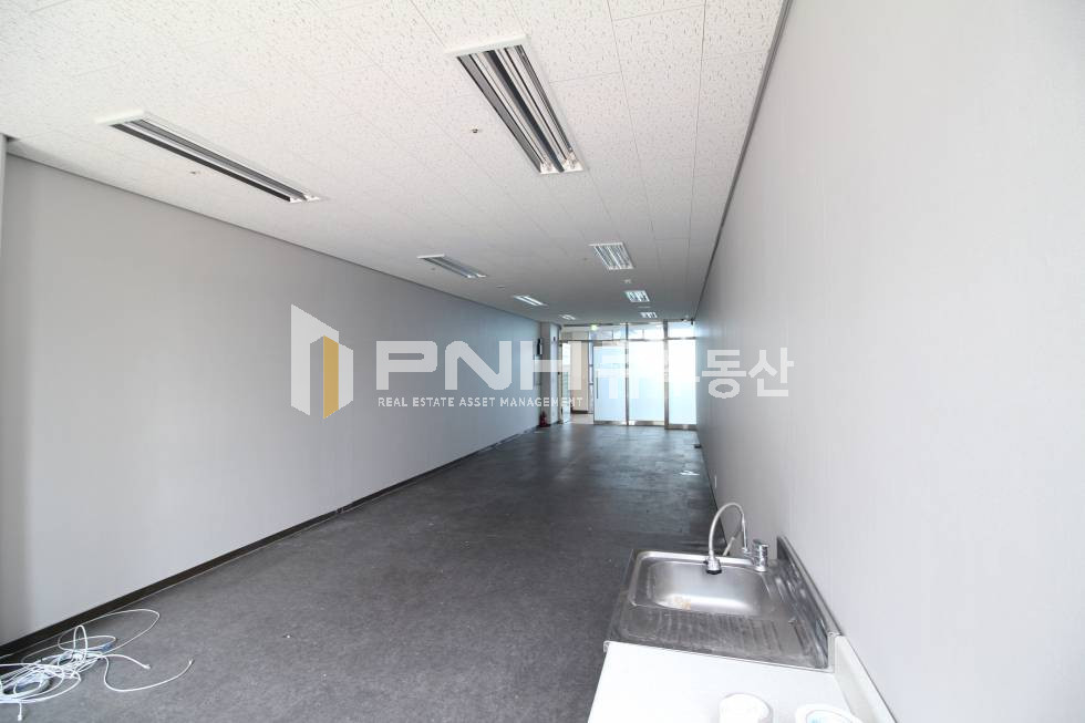 경기 안양동안구 관양동 평촌역 신축 초역세권 전용17평 간판 설치 가능한 근생 사무실 추천 월세 매물번호 10662 사진 6
