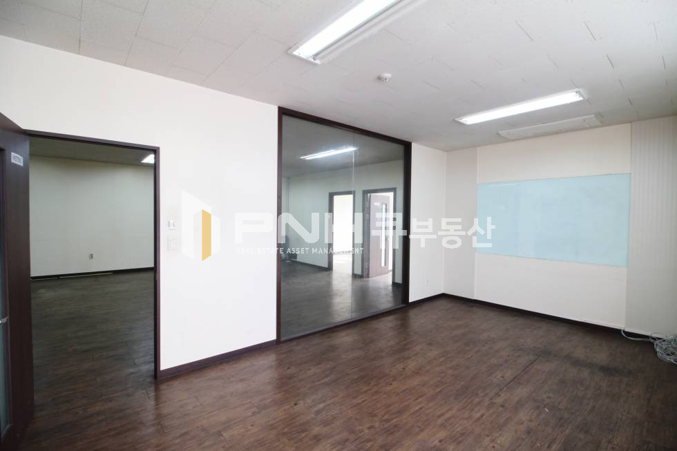 경기 안양만안구 안양동 명학역 역세권 전용80평 연식은 있으나 가성비좋은 지식산업센터 사무실임대 월세 매물번호 10664 사진 3