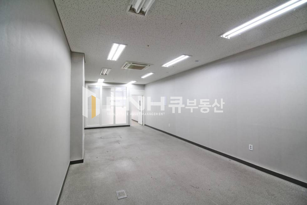 경기 의왕시 포일동 인덕원역 인근 전용17평 룸1, 냉난방기, 베란다 풀인테리어 사무실임대 월세 매물번호 10667 사진 2