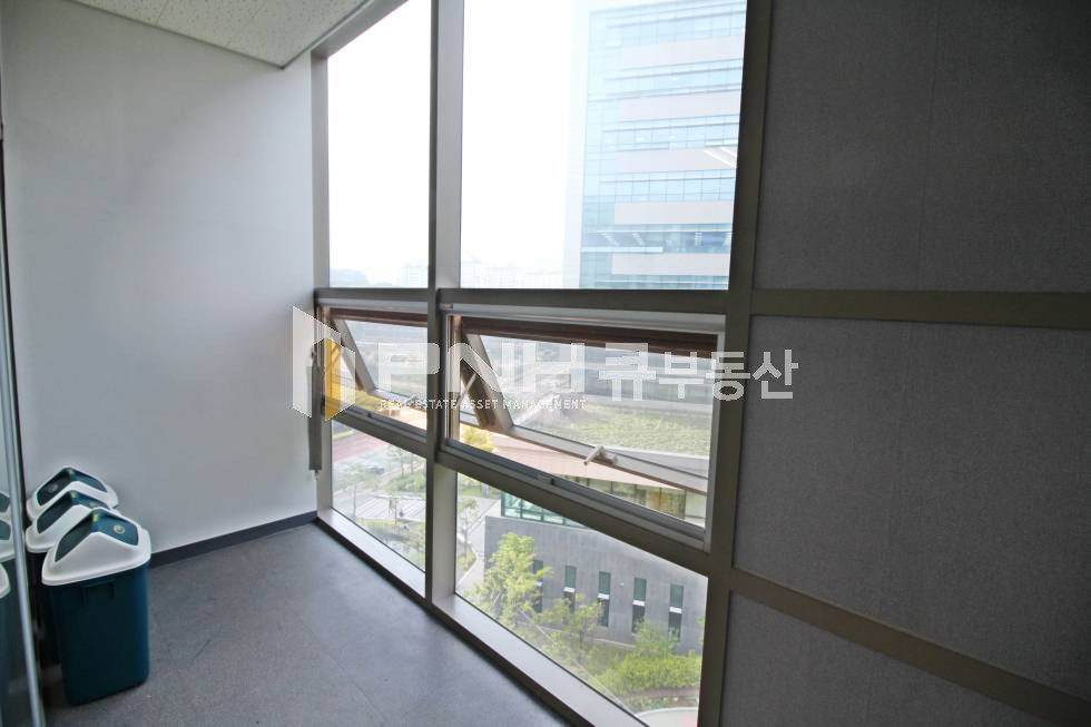경기 의왕시 포일동 인덕원 인근 인테리어 룸1 전용14평 풀인테리어 사무실 임대 월세 매물번호 10669 사진 9
