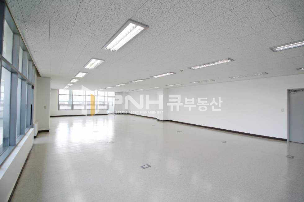경기 군포시 산본동 금정역 초역세권 전용37평 전망좋고 내부 깔끔한 가성비 좋은 사무실임대 월세 매물번호 10670 사진 3