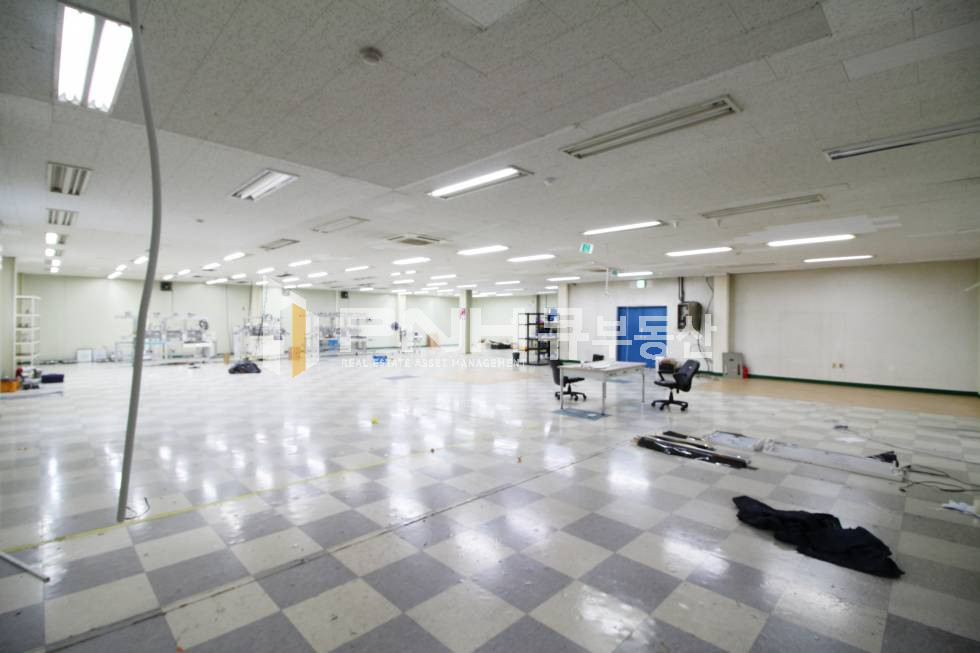 경기 군포시 금정동 금정역 초역세권 전용120평 화물승강기 갖춘 공장 임대 월세 매물번호 10671 사진 5