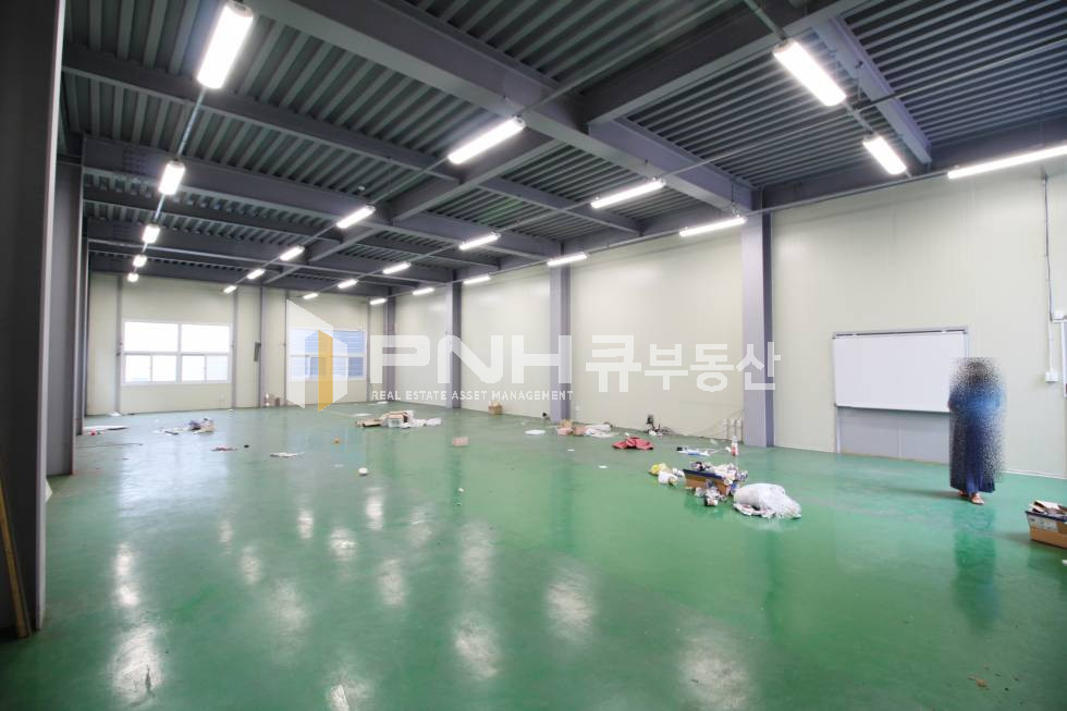 경기 군포시 당정동 군포역 산업단지 내 전용60평 깔끔하고 층고 높은 공장 또는 창고 임대 추천 월세 매물번호 10673 사진 2